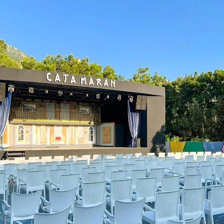 Catamaran Quality Times 5*