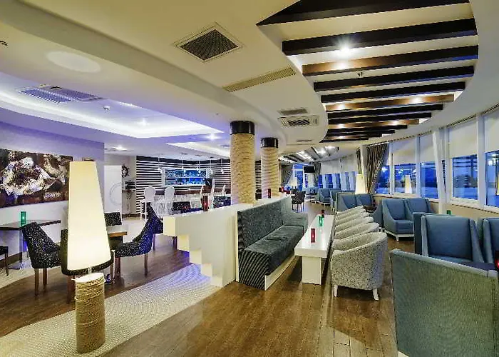 Catamaran Quality Times Resort Kemer