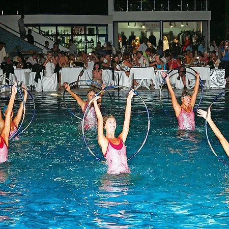 Catamaran Quality Times 리조트 케메르