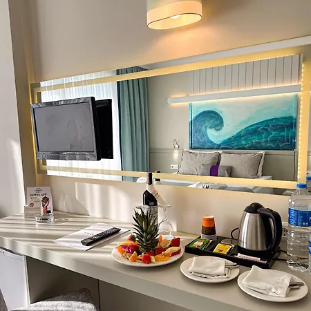 Catamaran Quality Times Resort 5*