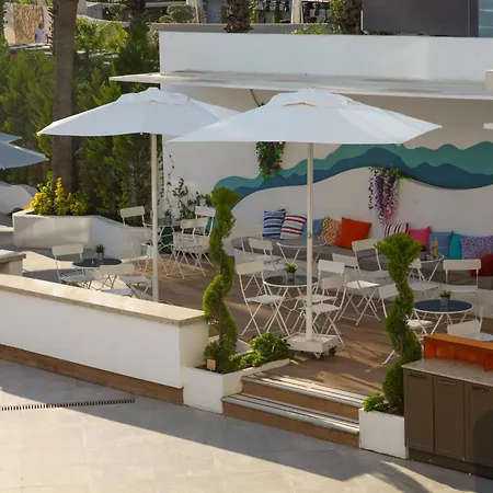Catamaran Quality Times Resort 5*