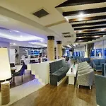 Catamaran Quality Times 리조트 케메르