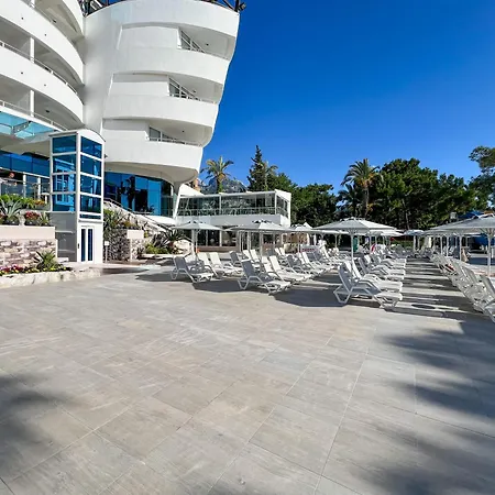 Catamaran Quality Times Resort Kemer